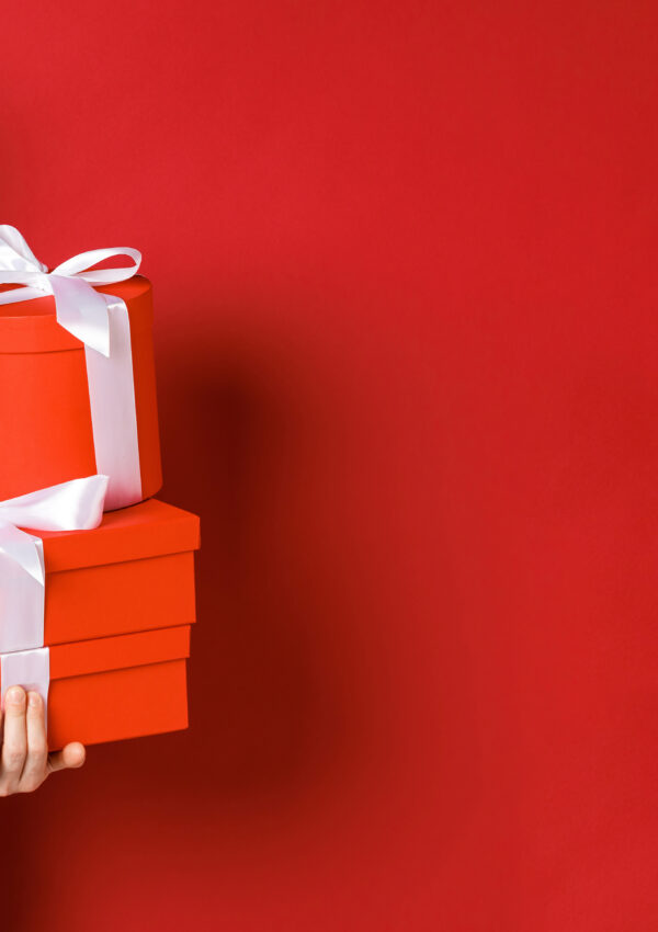 45 Thoughtful Christmas Gift Ideas For Men