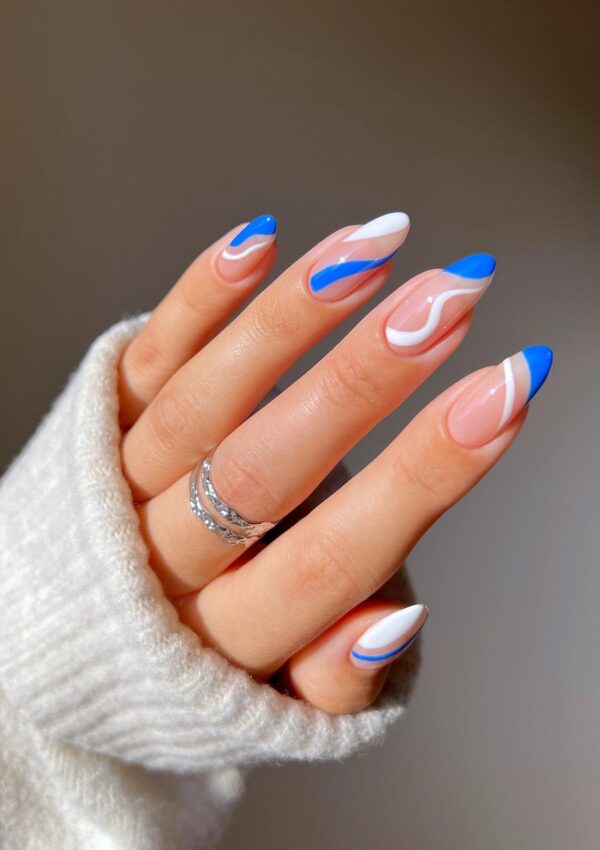 blue and white nails