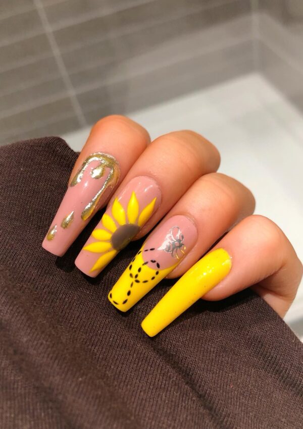 100 Gorgeous Sunflower Nail Ideas for a Showstopping Manicure